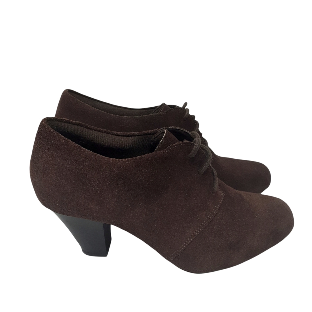 Clarks Bendables Lace- Up Brown Suede Booties 7.5M